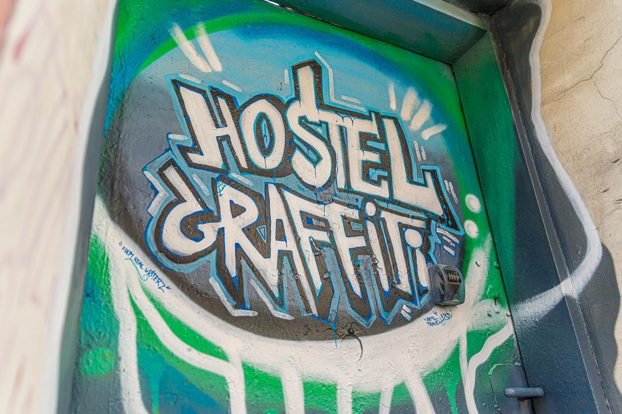 Hostel Graffiti Krasków Εξωτερικό φωτογραφία